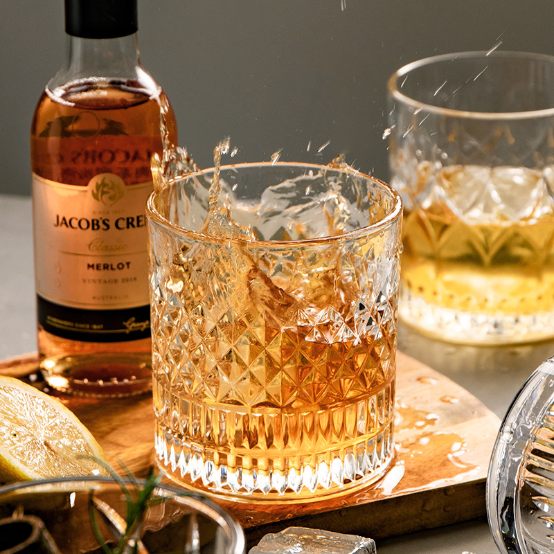 Modern European Style Aurora B - Wine Vodka Beer recension och pris